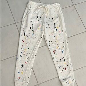 NEW Decker Go Crazy Joggers